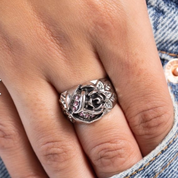 Rose Garden Refinement Pink RING  💍 💓 🌹 💐 - Picture 2 of 4